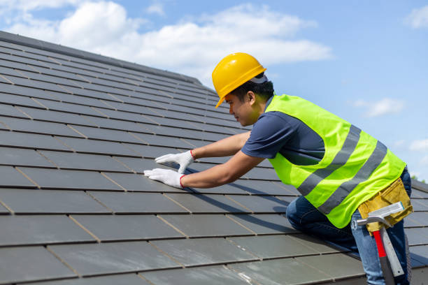 Best Roof Repair Services  in Smithville, OH